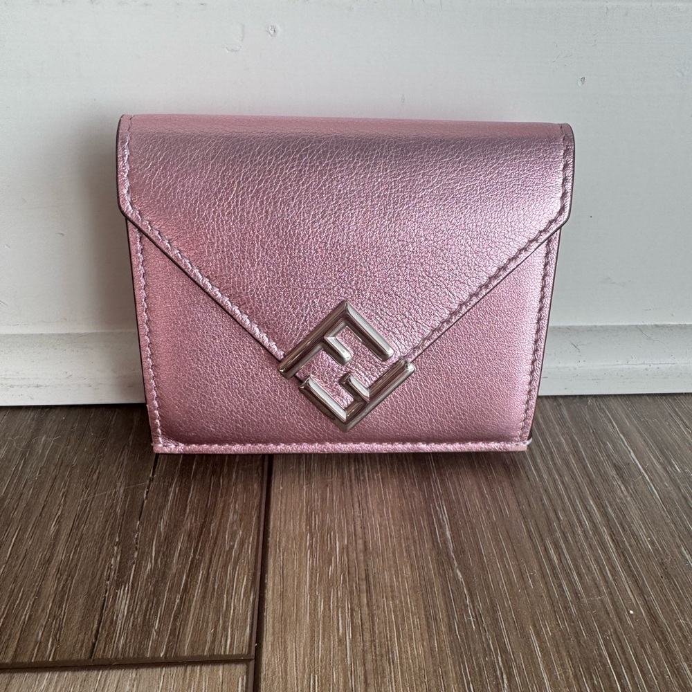 👛👛👛Fendi FF Diamonds Wallet